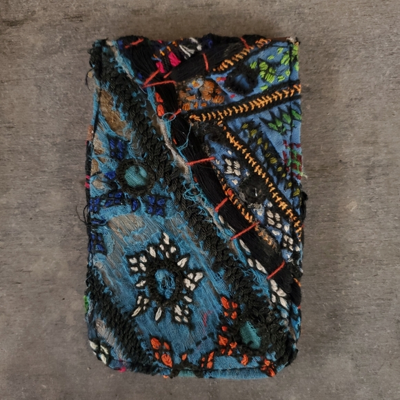 🌈SOLD💰 Free People Boho Embroidered Wallet - Picture 3 of 8